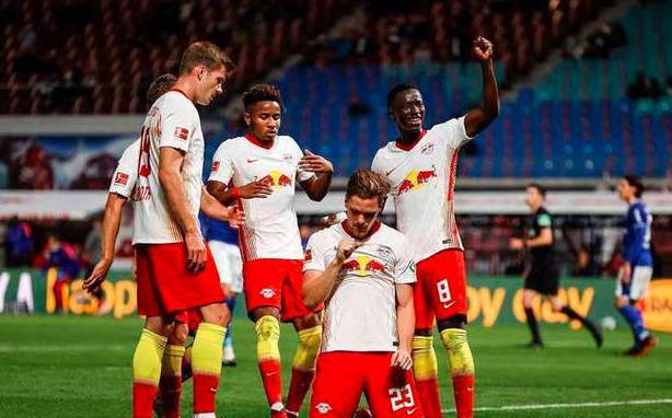 德甲对决：基尔绝境求生，不莱梅客场寻胜