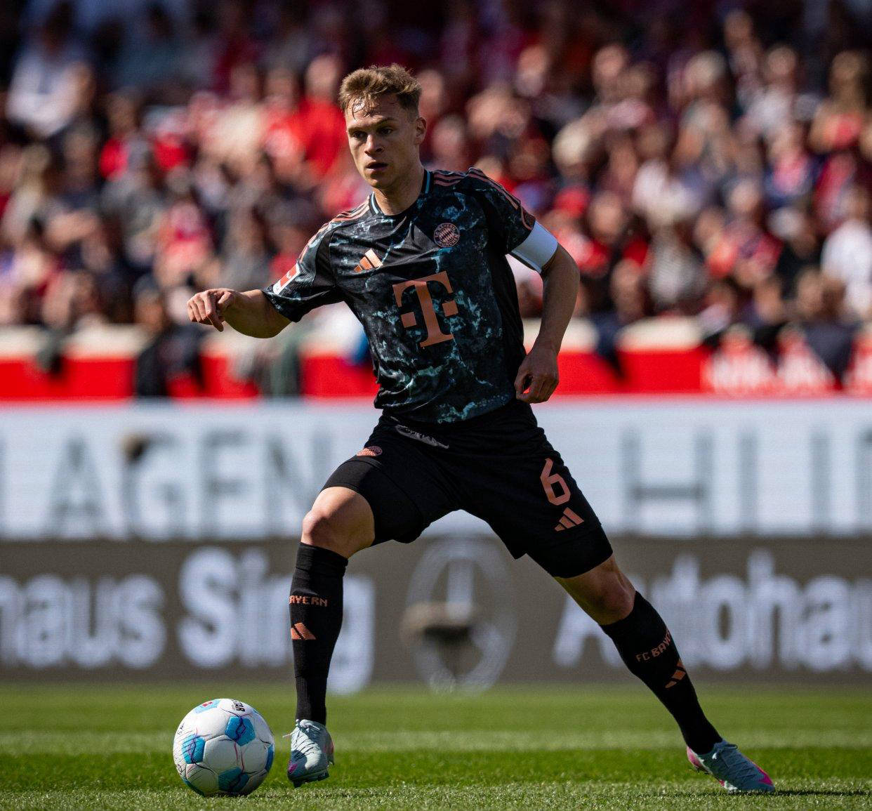 拜仁欧冠止步四强，德甲全线发力凯恩誓夺首个冠军